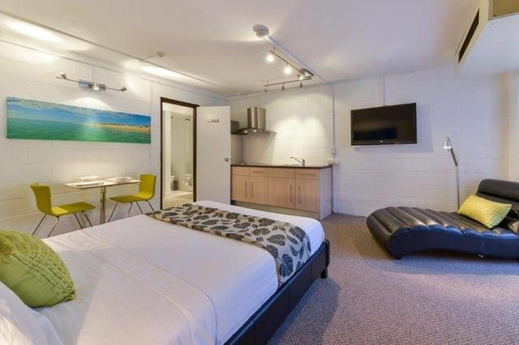 Sea Breeze Resort Exmouth Exterior photo